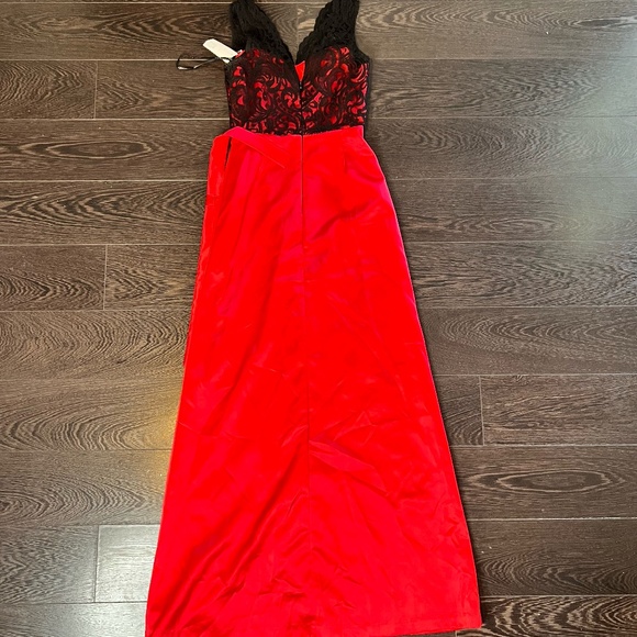 Red Lace And Satin Evening Gown Homecoming Prom Dress - Picture 2 of 6